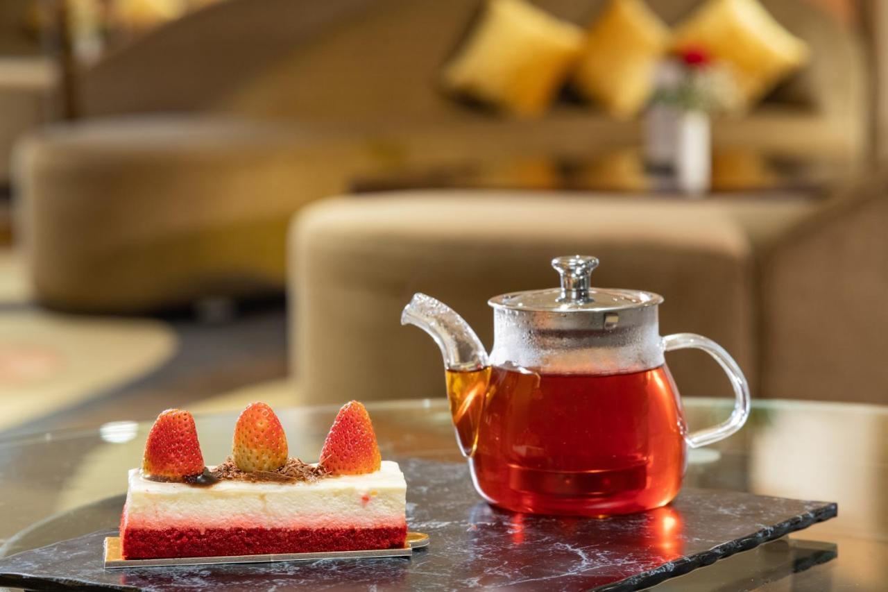 Millennium Makkah Al Naseem Mekka Eksteriør bilde "The tea is served with a cake"